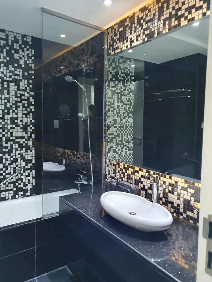 Dubai Downtown View Apartment United Arab Emirates